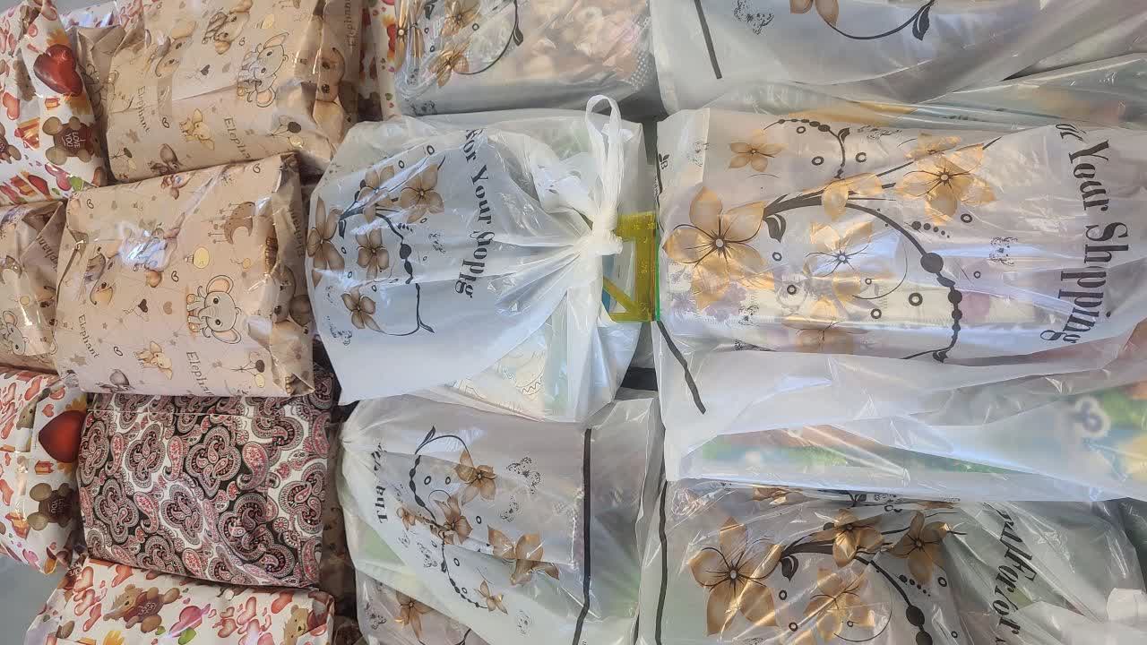 آغاز اهدا هدایای دانش‌آموزان برتر و پیشرفت‌تحصیلی متوسطه اول و دوم مؤسسه خیریه ایتام قم