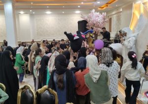 برگزاری جشن عید غدیر برای فرزندان تحت پوشش مؤسسه خیریه ایتام قم
