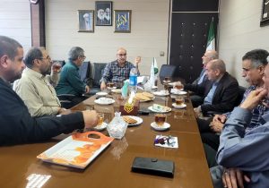 نشست مشترک مؤسسه خیریه ایتام قم با کانون بازنشستگان آموزش و پرورش و صندوق کارگشا