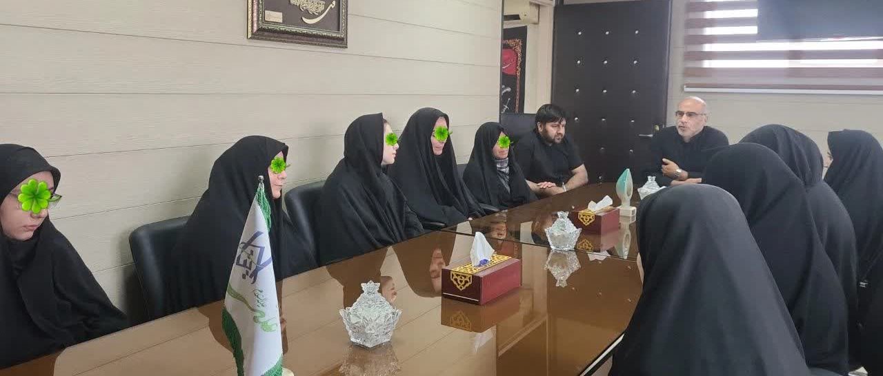 اعزام جمعی از بانوان تحت حمایت مؤسسه خیریه ایتام قم به عتبات عالیات